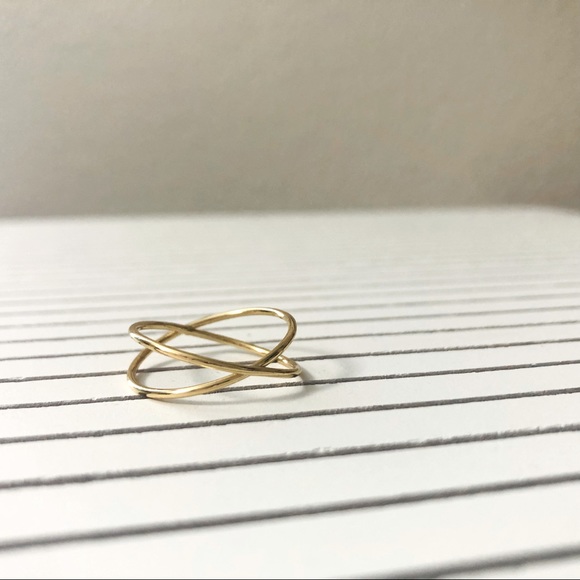 Old Navy Jewelry - Simple gold ring size 8